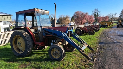 International 258 loader tractor, starts on key, suit equestrian/small holding, all arms and PTO working, needs tidy up and service but good working order. C311 BDH