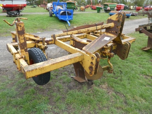 Cooper 3 leg topsoiler