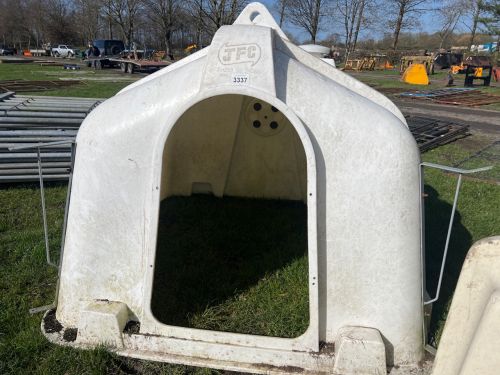 Large 6ft JFC calf hutch