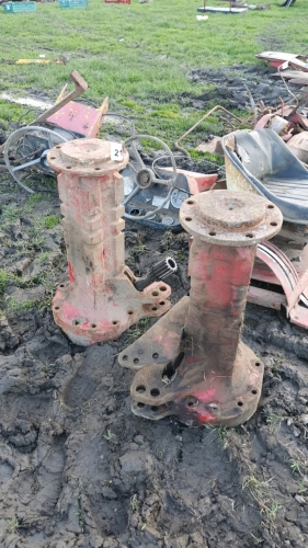 I.H 674 Rear axle