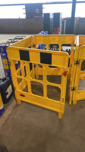 3-penal yellow hazard work gate