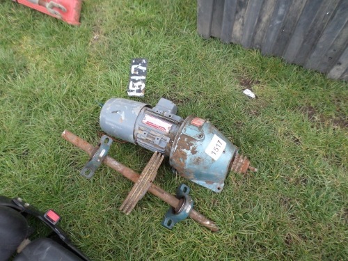 Electric motor with gearbox