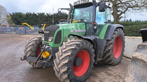 Fendt 818 Vario TMS 4wd tractor c/w 50kph, front and cab suspension, front linkage and PTO, Bill Bennett pick up hitch, new starter, exhaust manifold and turbo, 650/65/42 & 540/65/30. 10,888 hours, SV56 DME, well looked after and ready for work