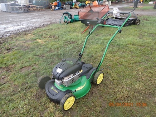 John Deere JS63V self propelled mulching mower