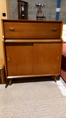 Wooden side unit