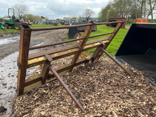 Rear 3 point linkage double bale spike