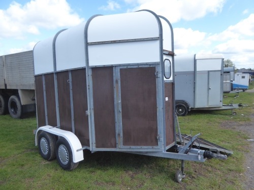 Bahill horse trailer