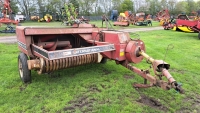International 435D Conventional baler