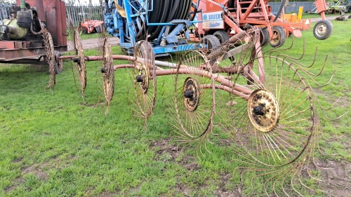 Vicon Lely acrobat 6 wheels