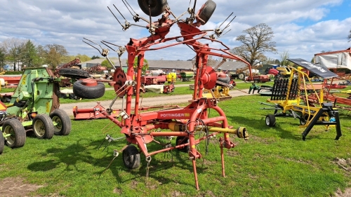 Pottinger HIT 69NZ 6-rotor tedder, hydraulic folding