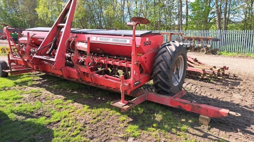 MF 500 seed/fertiliser combined drill
