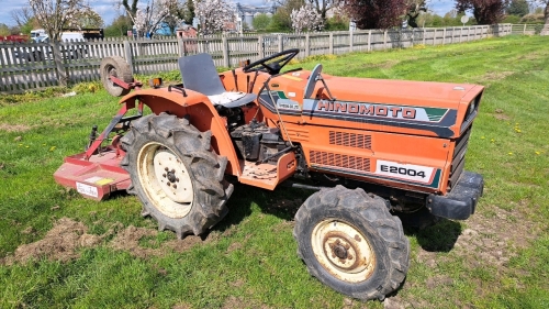 Hinomoto 2004 4wd tractor c/w topper