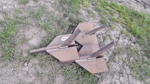 3 x Browns Hectovator leg
