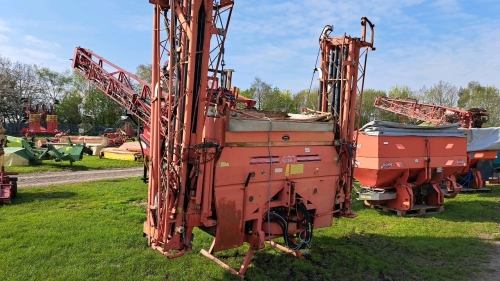 Kuhn Aero 1118 fertiliser spreader