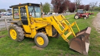 Massey Ferguson 30E tractor with loader and bucket, M318 NNA, vehicle tax is SORN