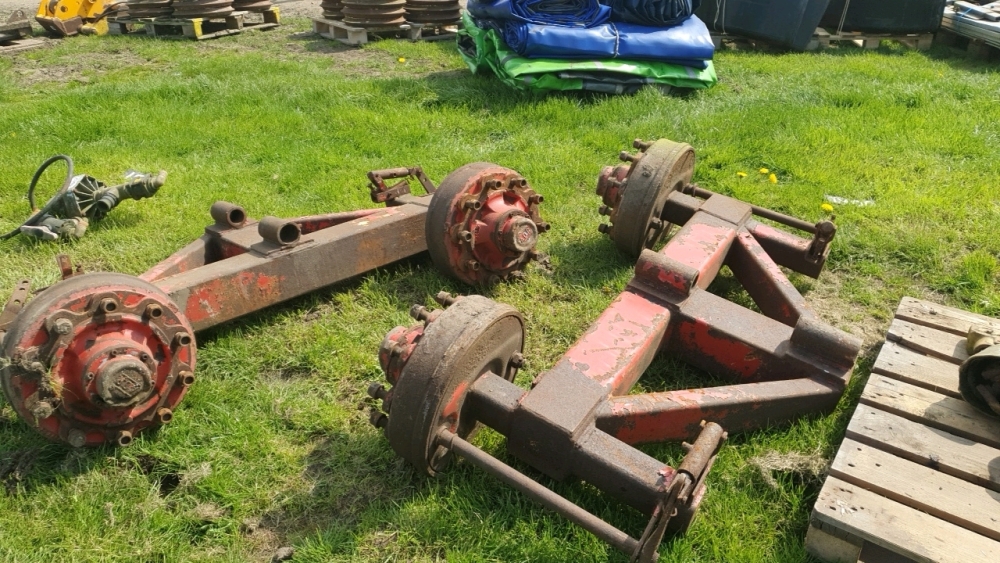 2 x 10-stud rocking beam axles | York Machinery Sale (hedgers, buckets ...