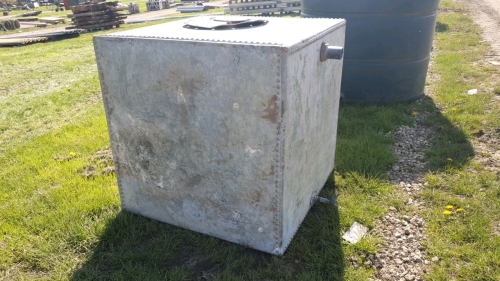 1000ltr galvanised water tank