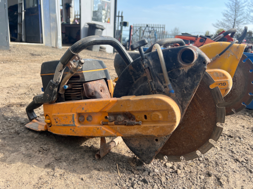 Partner 12" petrol disc cutter
<br/>
<br/>
<br/>