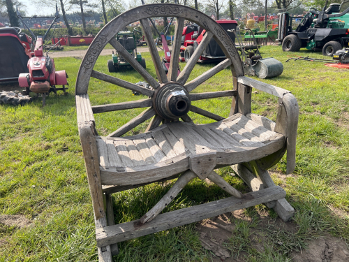 Cartwheel bench