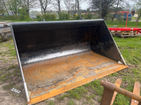 Strimech X Form grain bucket c/w JCB Q fit brackets