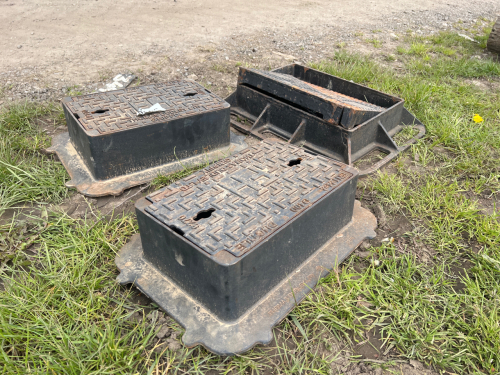 3 x heavy duty manhole covers