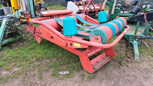 Kverneland 7120 750mm film mounted bale wrapper with electric controls