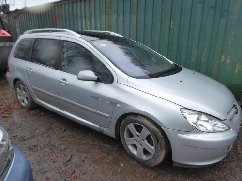 Peugeot 307 SW Quicksilver 1.6 HDi, in silver, 5 door estate, 215,000 miles, MOT,30.01.21, YD05FZO