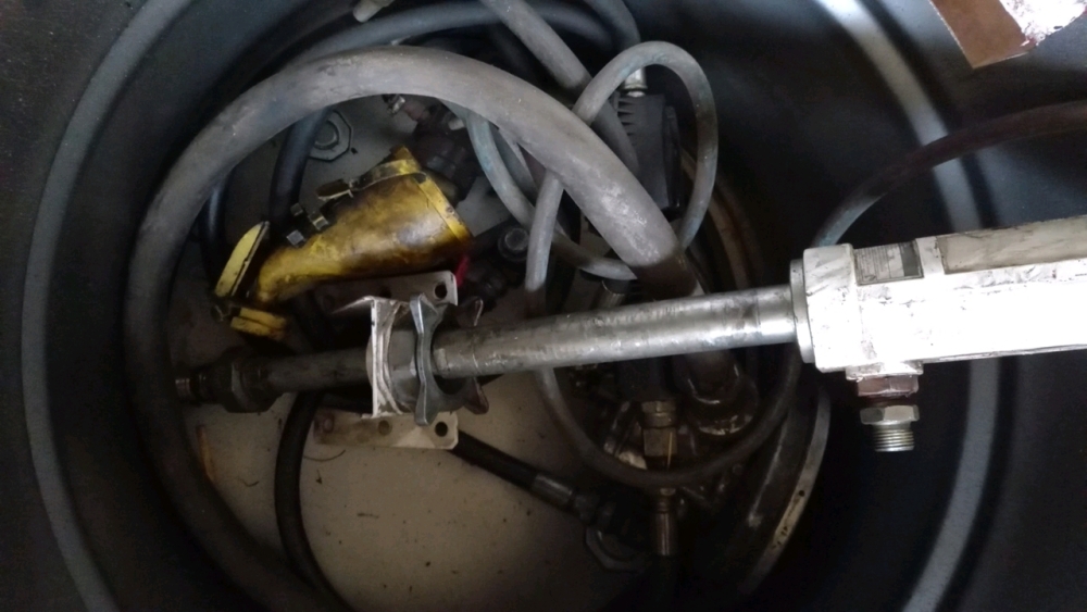 Automatic oil feeder York Machinery Sale Unsolds May York Auction