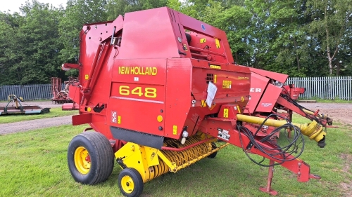 New Holland 648 round baler, 2002, approx 21500 bales, gwo, owned last 8 years, includes monitor and manual