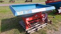 Reco Sulky R600 fertiliser spreader
