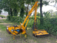 Bomford B577 hedge cutter, gwo. Manual, PTO, stabiliser frame and spares in office