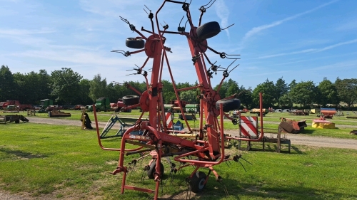 Taarup 8076 6-rotor tedder