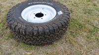 New BFG A/T tyre 265/75/16