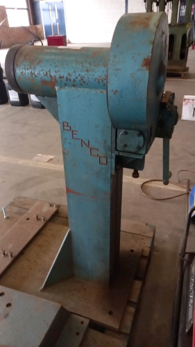 Benco bearing tool for commercial engines