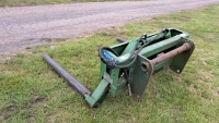 McHale round bale squeeze on Manitou brackets, gwo
