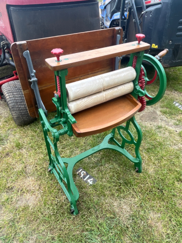 Vintage mangle restored