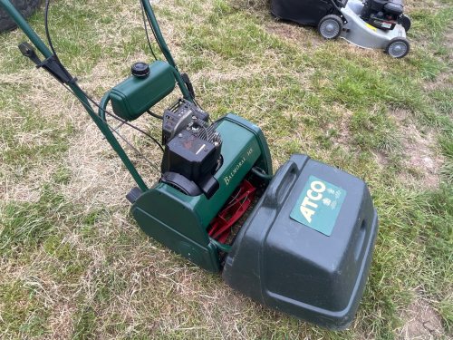 Atco Balmoral 14S cylinder mower