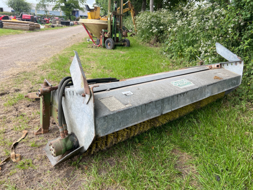 6ft Suton bucket brush