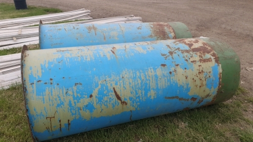 2x large steel tubes