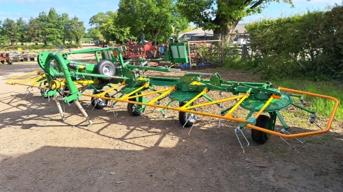 2022 Malone 840 6-rotor tedder, extremely little work, genuine retirement sale