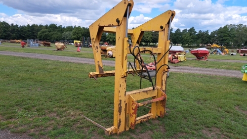 Hydraulic bale grab, fits Manitou, will left 3x3x4 bales, vgc