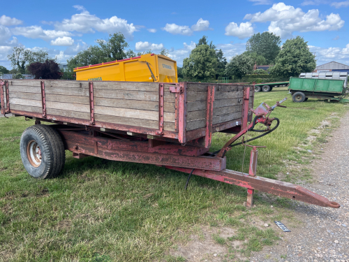 Tye 4 ton high tip trailer, new eye,new floor and good rams