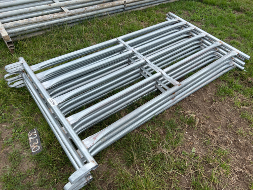 5 Sheep hurdles