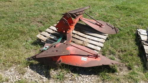 Kverneland + 1 Furrow