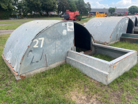 Pig ark with fender