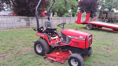 Massey Ferguson GC2300 compact tractor c/w mid mount deck, YX11EKI