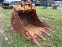 Case digger bucket 65mm pins