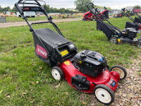 Toro Recycler SR4 mower with grass box, Briggs & Stratton engine 600 series, spares or repair