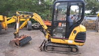 Cat 301.8 mini digger c/w 5 buckets