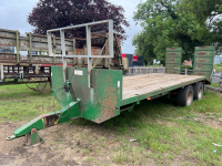 Staines beavertail trailer c/w ramps